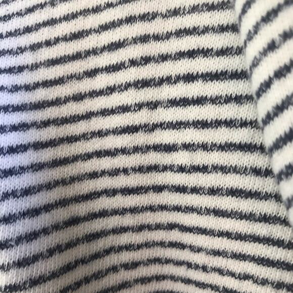 O’Neill Gray White Striped Hooded Top Women's Size Small - Picture 5 of 6